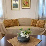 Βίλα Athevillas Antonis Μίνα
