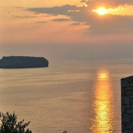 Athevillas Antonis Mína